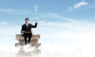 手机导航如何与汽车导航同步？