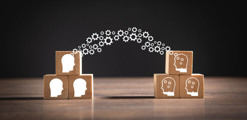 家人周六正在做的事情的手抄报英语