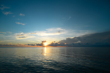 活塞连杆组的由什么组成